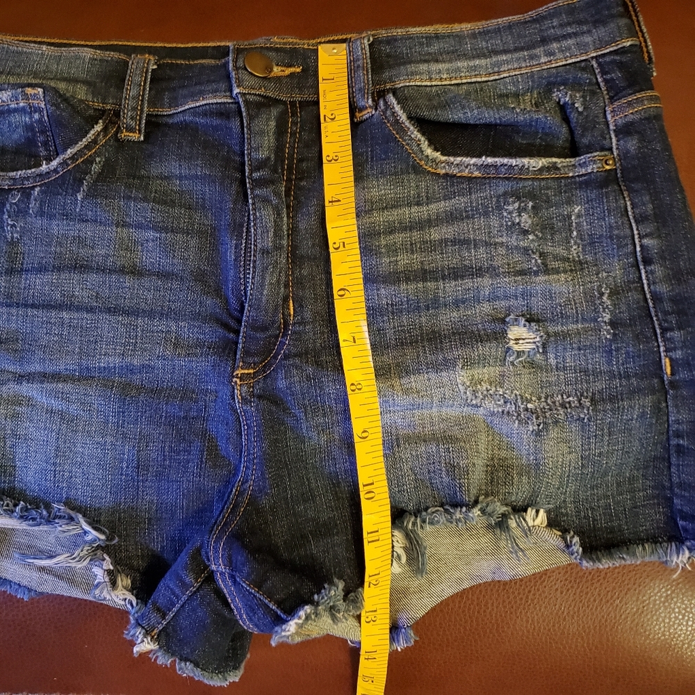 SP BLACK Distressed Cutoff shorts - Picture 10 of 10